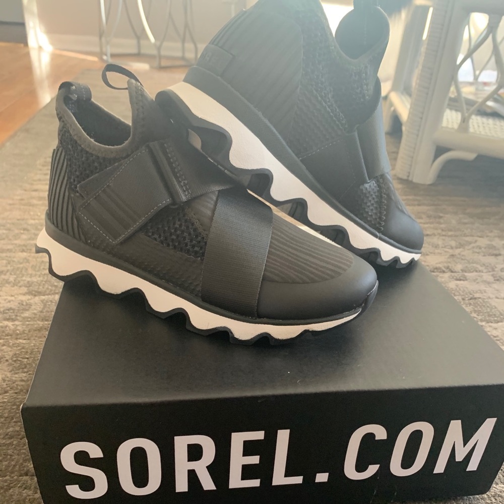 Sorel Kinetic Sneakers Size 7.5